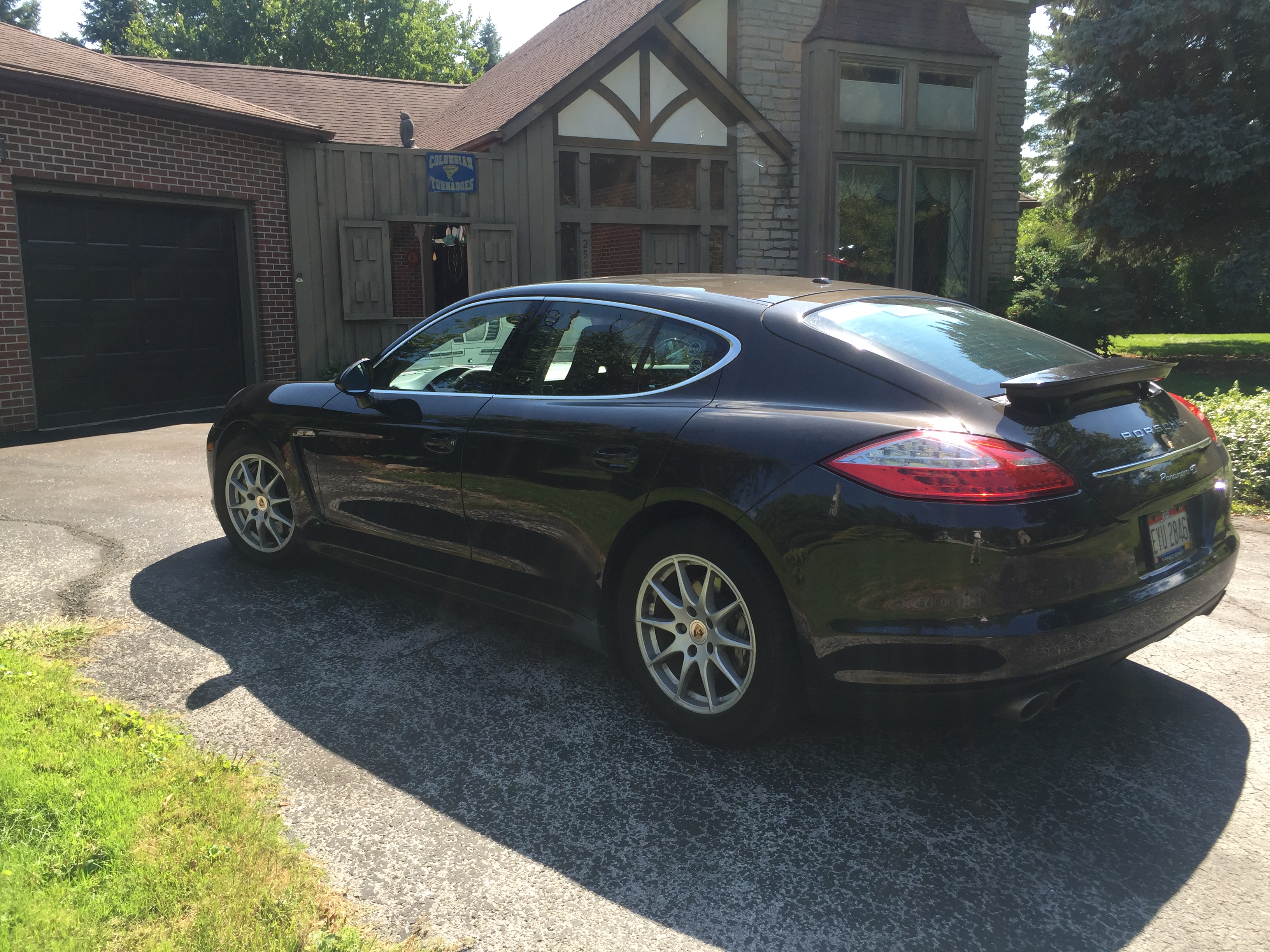 Panamera picte rear.JPG