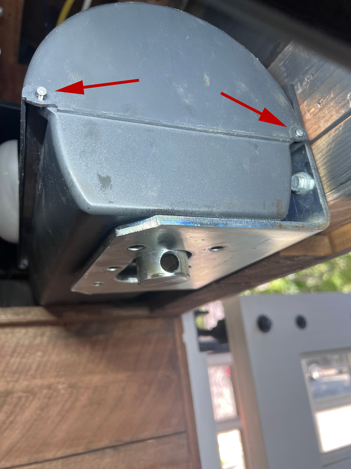cover-screws.jpg