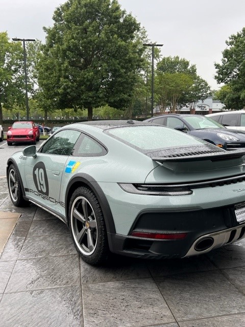 911 Dakar.jpg