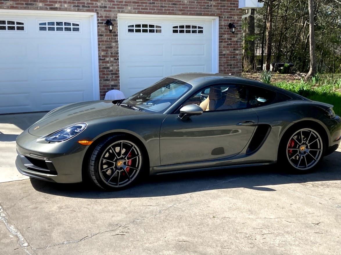 GTS garage.jpg