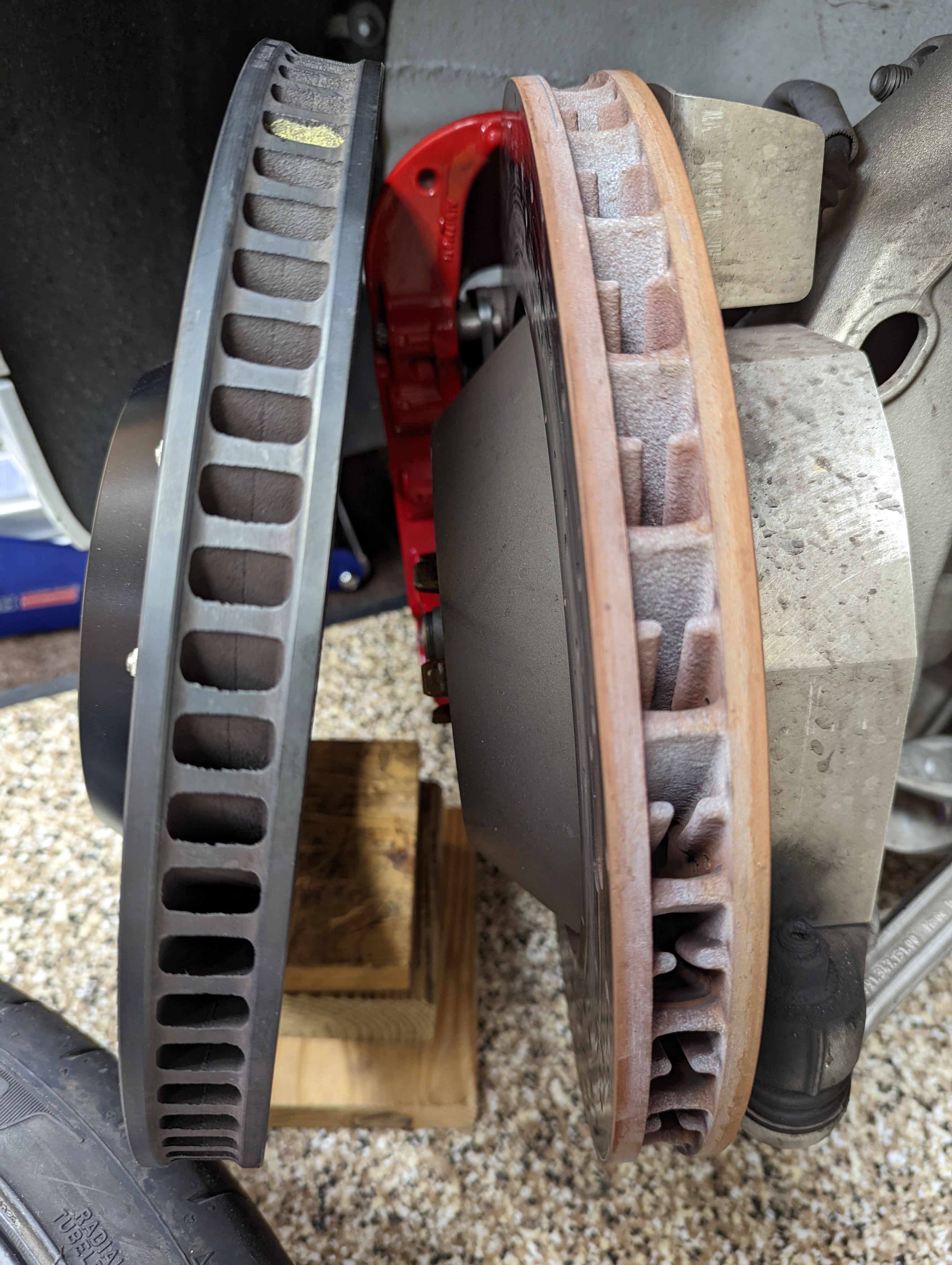 AP rotor vs GT4 OEM May 2022 #1.jpg