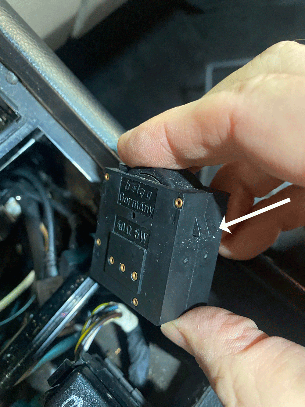 fader-wheel-removal.gif