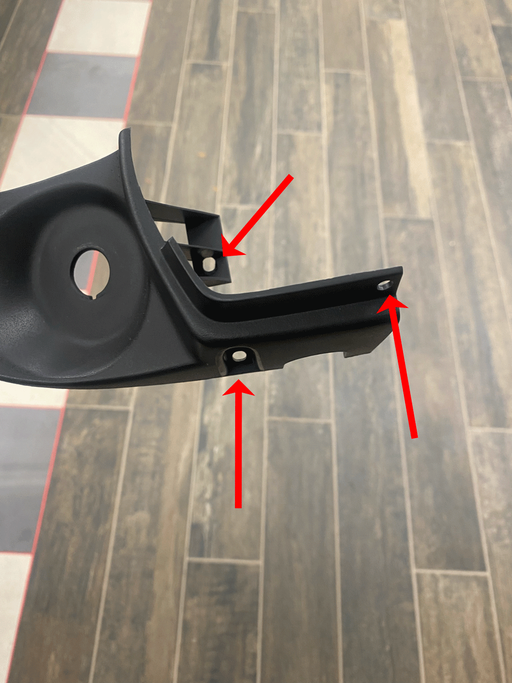 trim-screws.gif