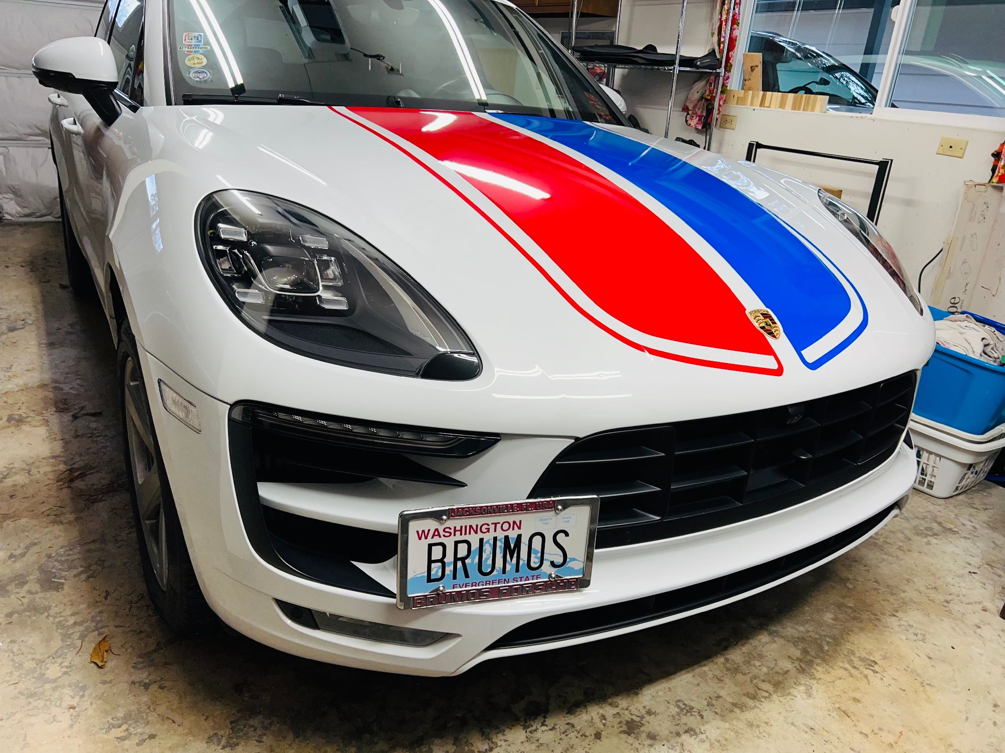 brumos macan.jpg
