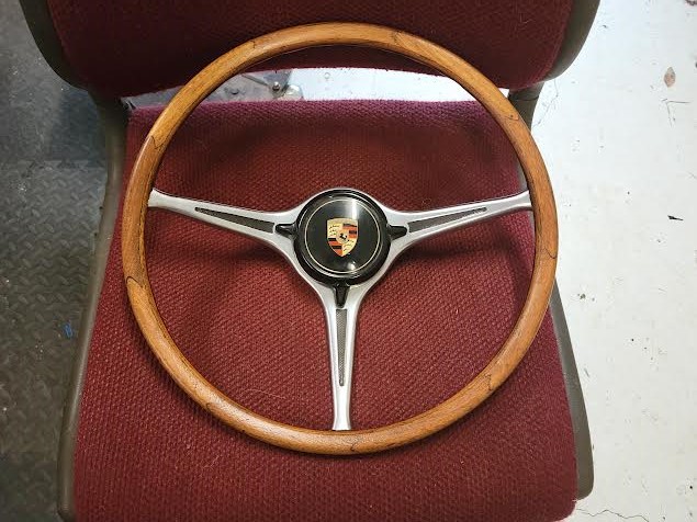 Carrera wheel front.jpg