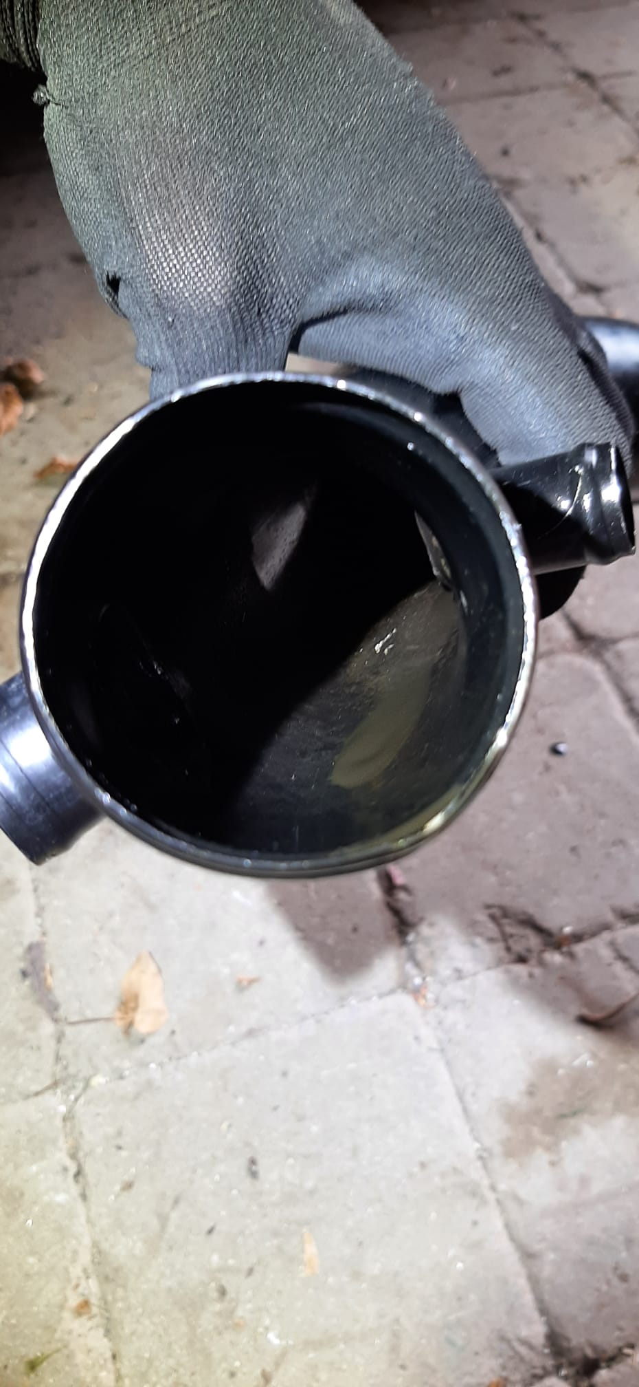 intercoolerpipe-sludge.jpg