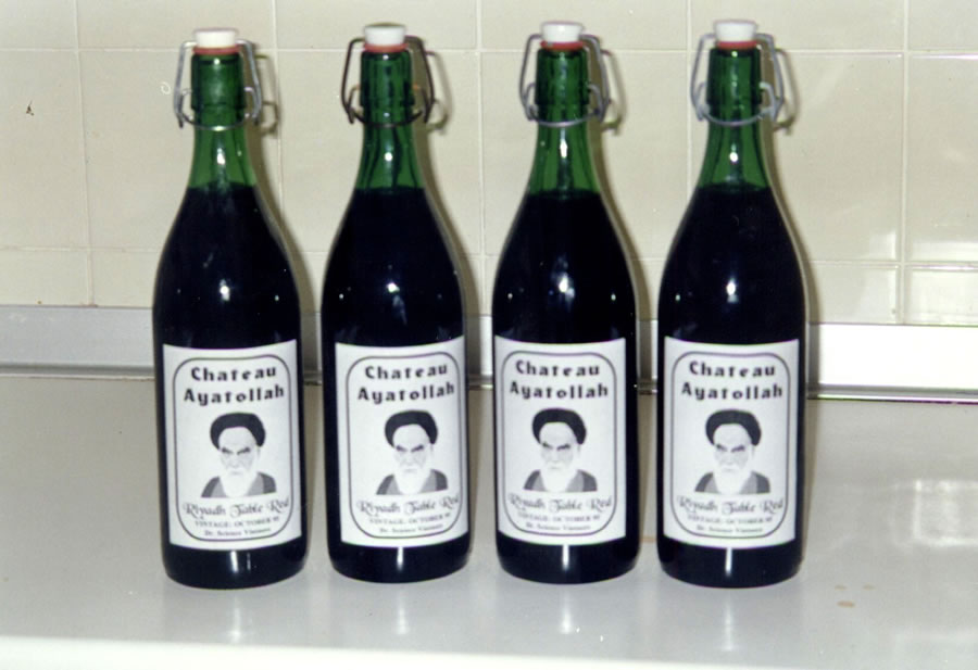 Chateau_Ayatollah_Riyadh_Red_table_wine-91_900res.jpg