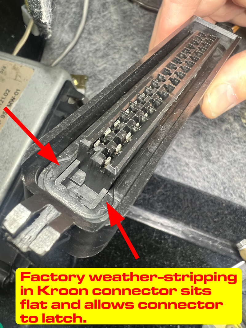 Kroon-connector-with-factory-WS.jpg