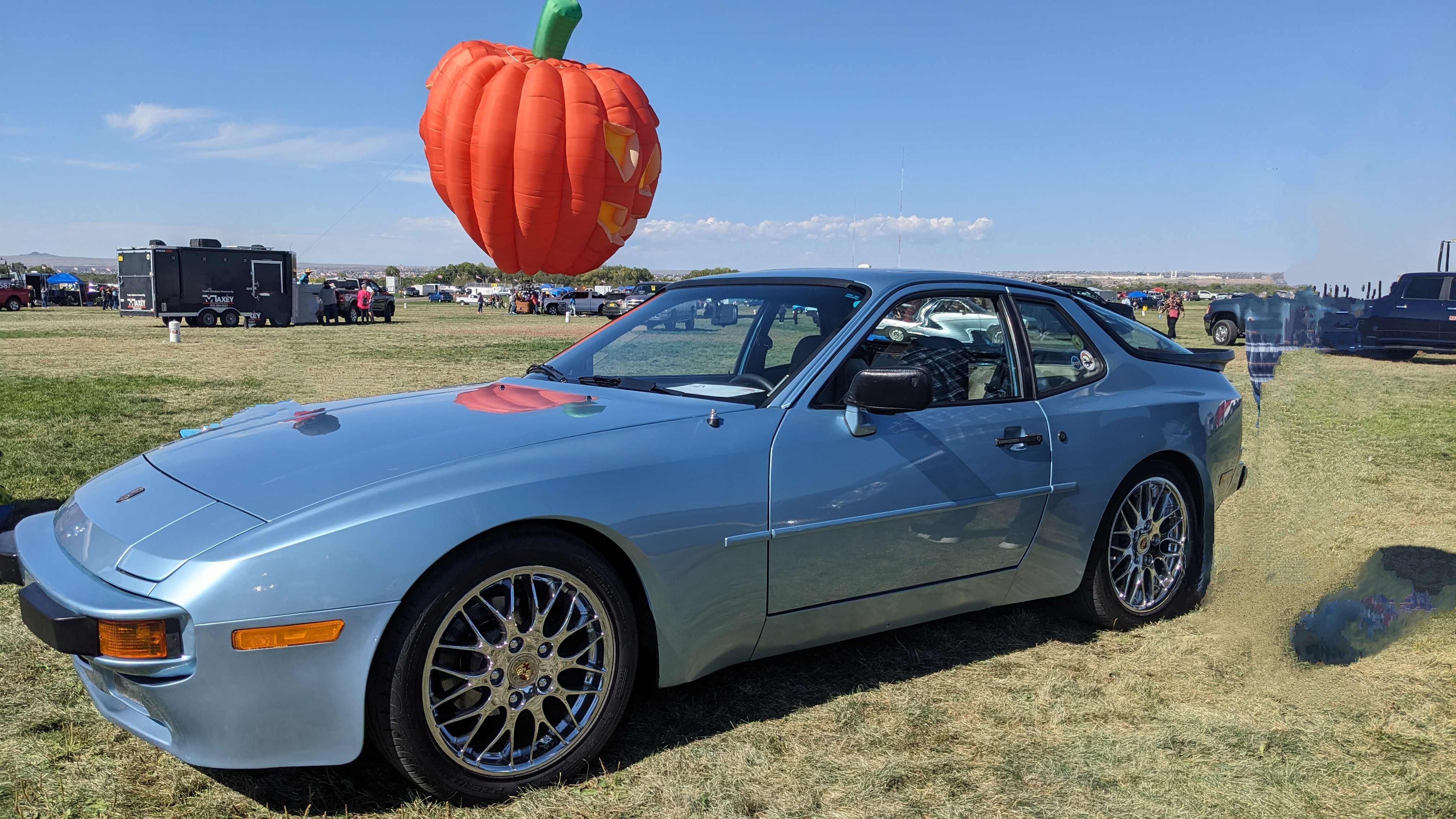 Blue Toy Pumpkin Balloon v2 231008.jpg