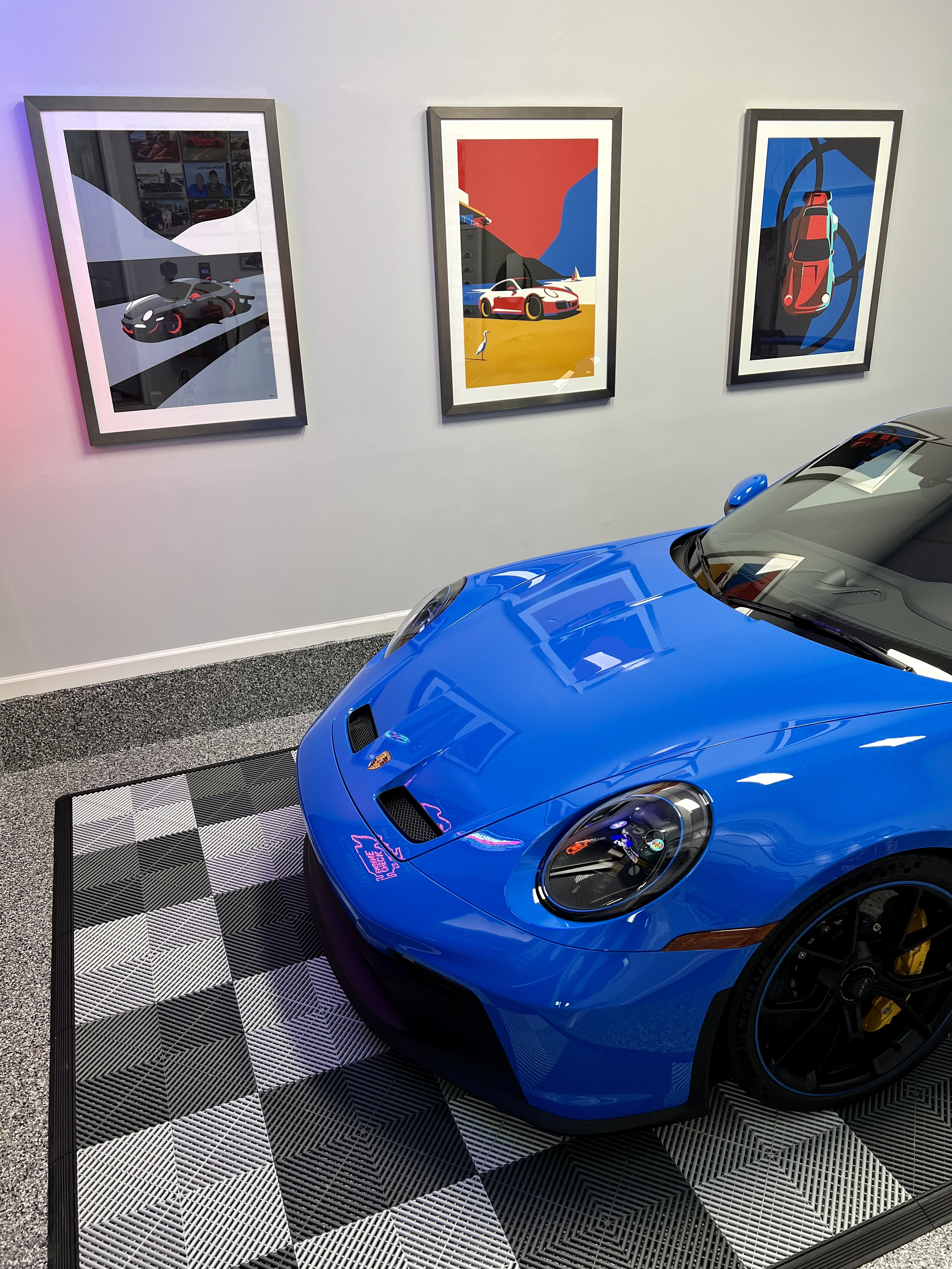 PorscheGarage.jpg