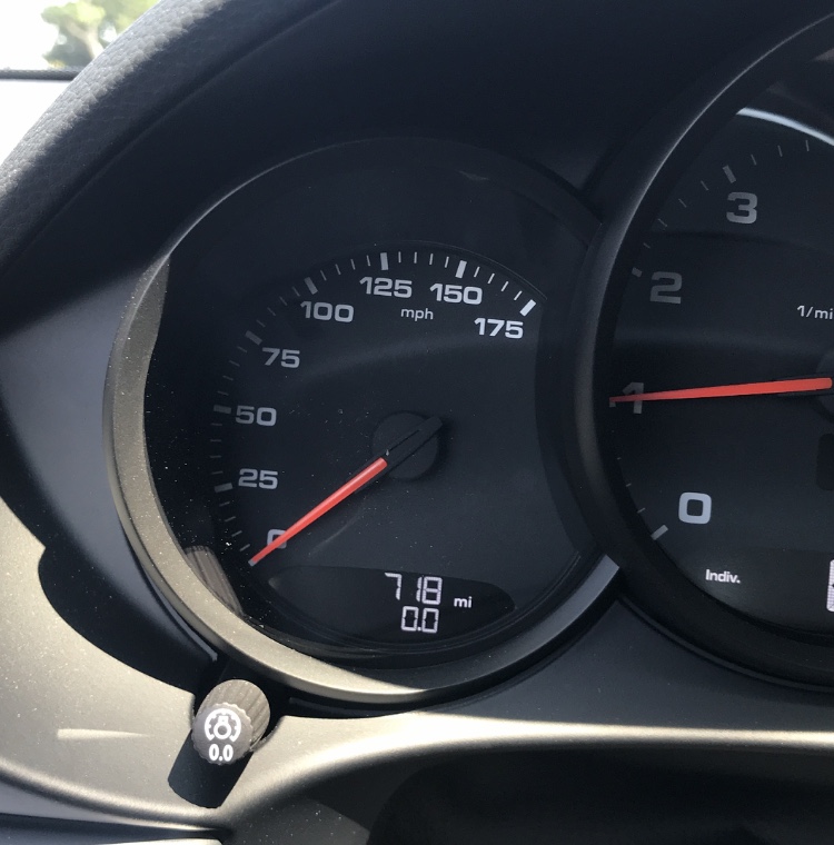 RM_718_Miles_01.jpg