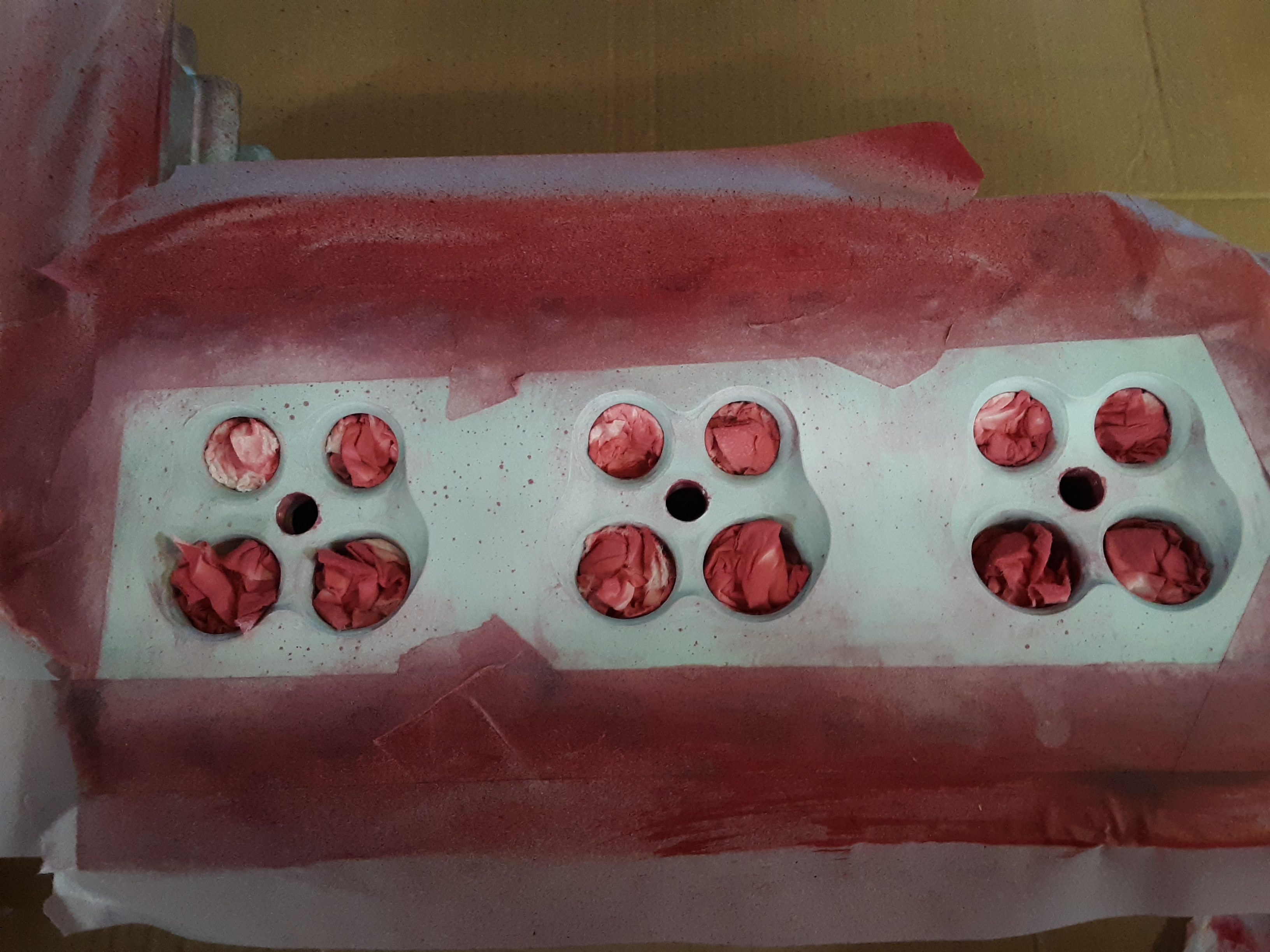 Dye penetrant test of head