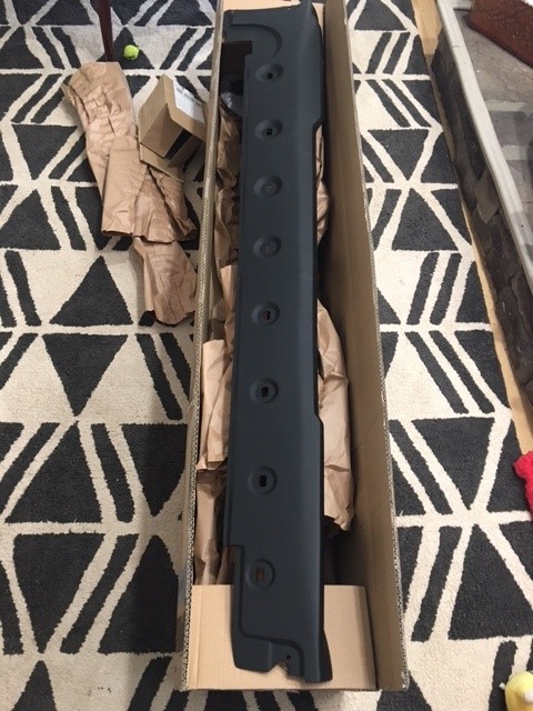 Side Skirt 2.jpg