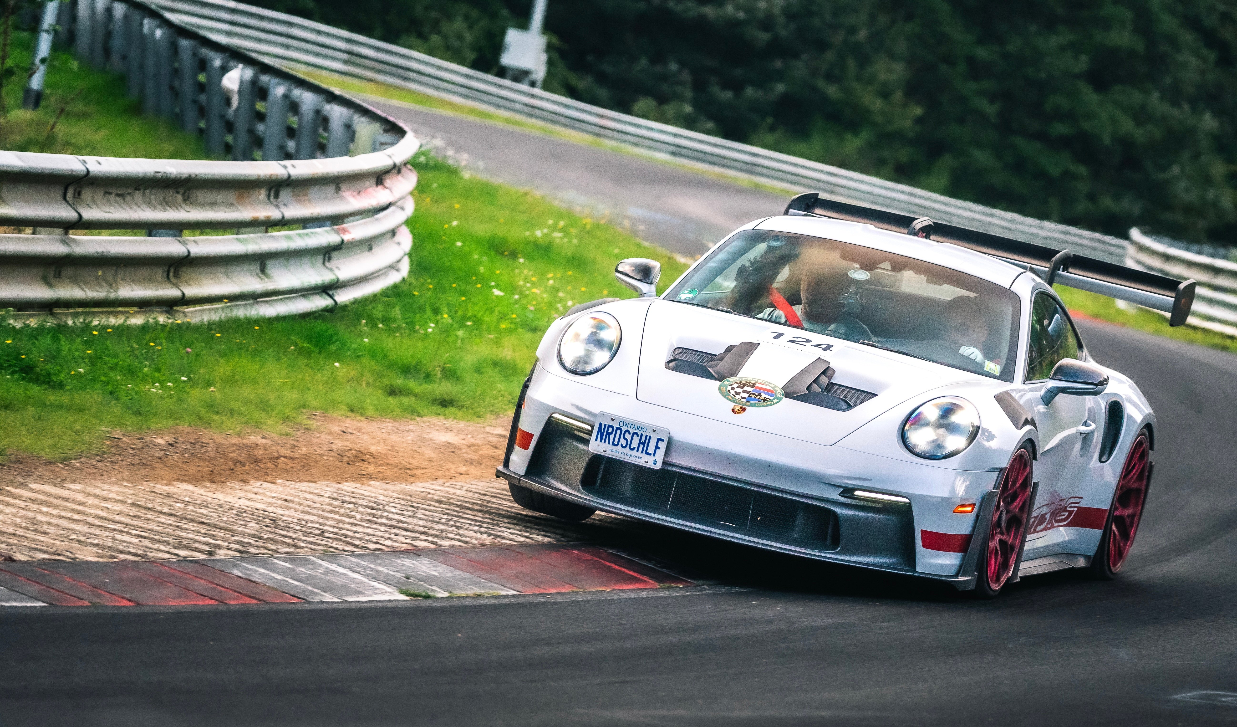 racetracker_31683483_502854 5.jpg