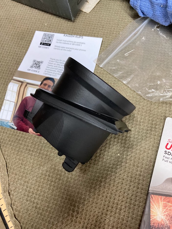 Cupholder2.jpg