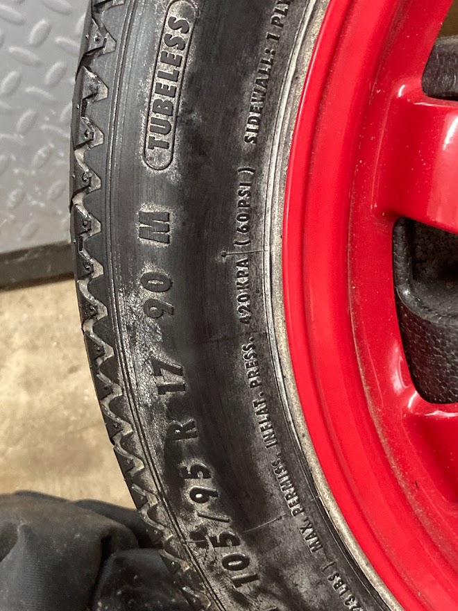 Porsche spare 3.jpg