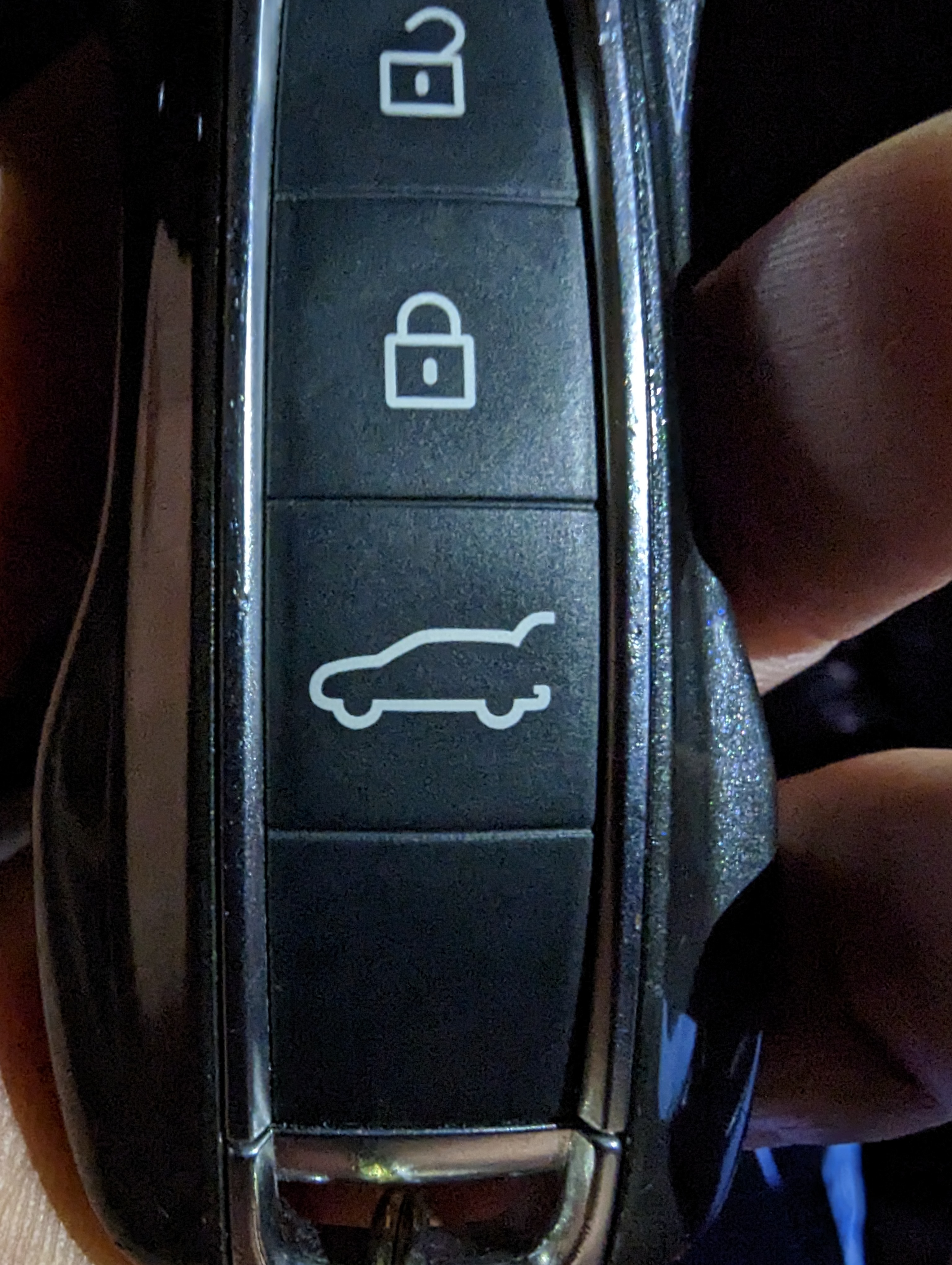 2019 Cayenne Turbo hatch #2.jpg