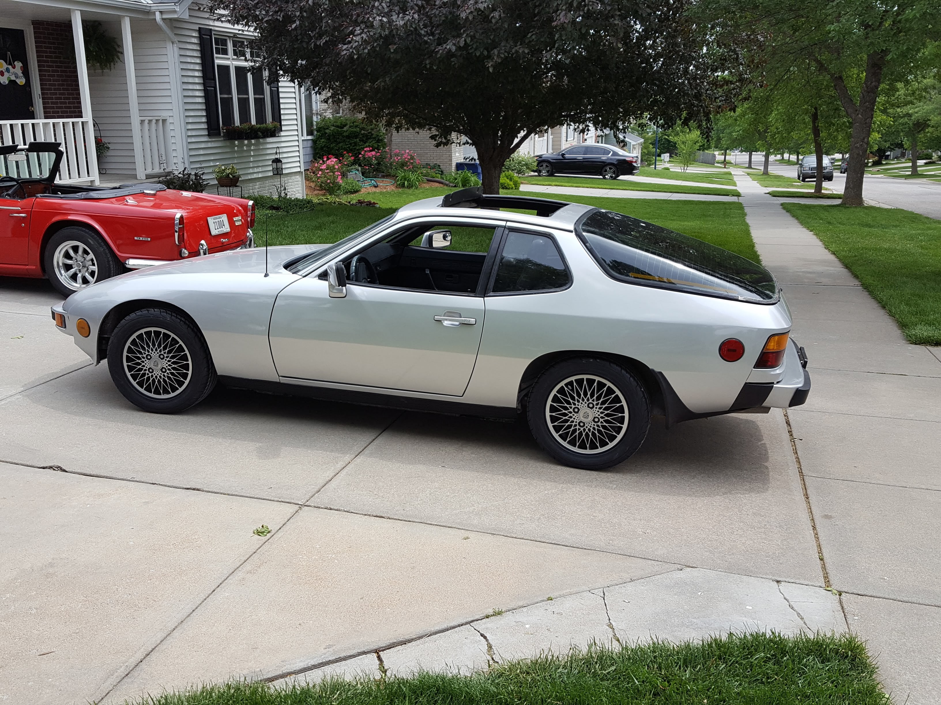 My first Porsche, 924, bought for $1000 and driven home, I had it painted and detailed it up and it looked very nice, also put big sway bars and sticky tires on it,so it handled nice too.